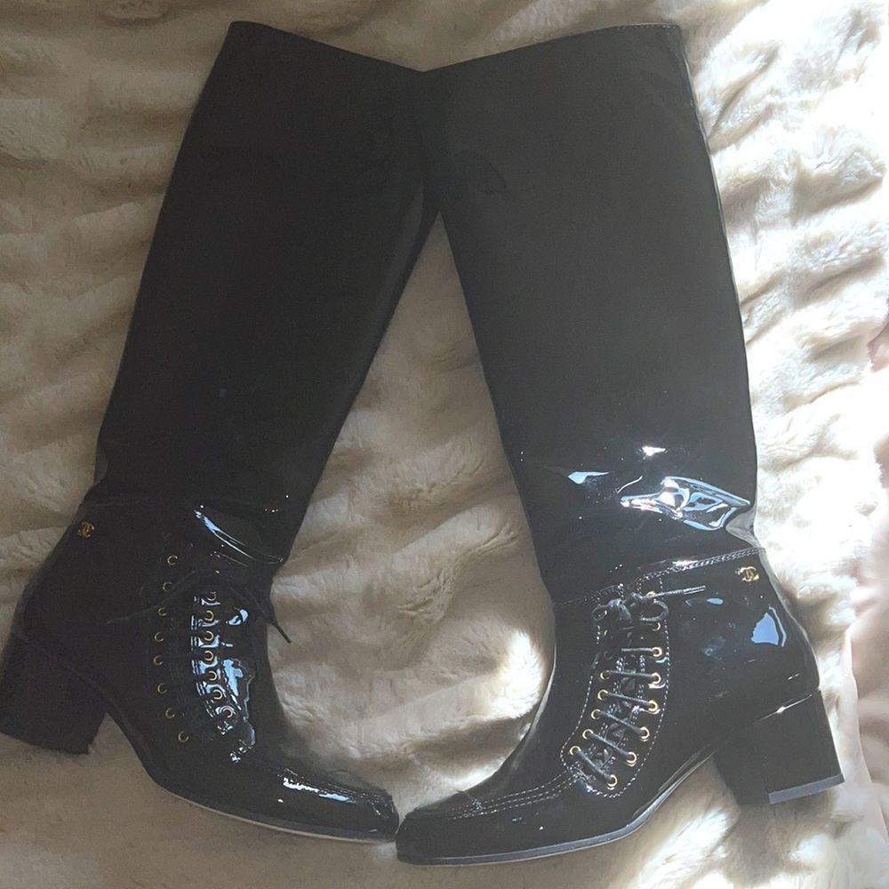 Chanel calf skin leather boots gold CC logo